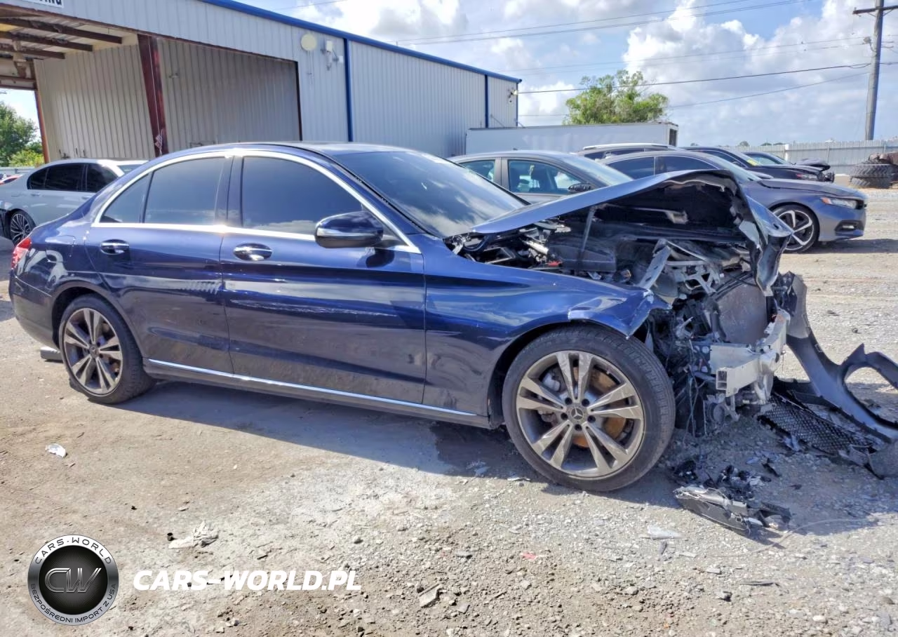 2019 Mercedes-Benz C 300 VIN:55SWF8DB1KU310566 - 4