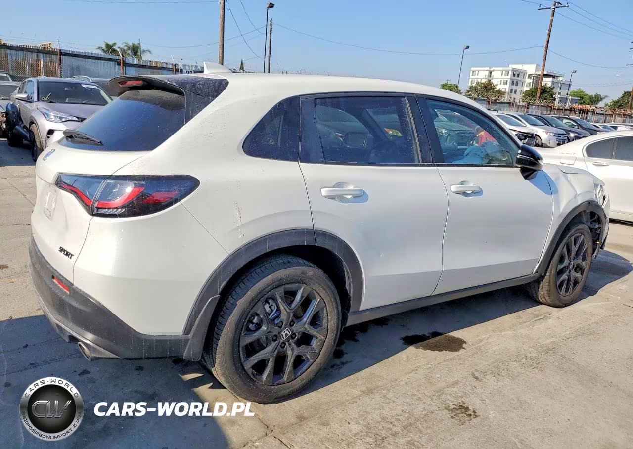 2025 Honda Hr-V Sport VIN:3CZRZ2H54SM708190 - 3
