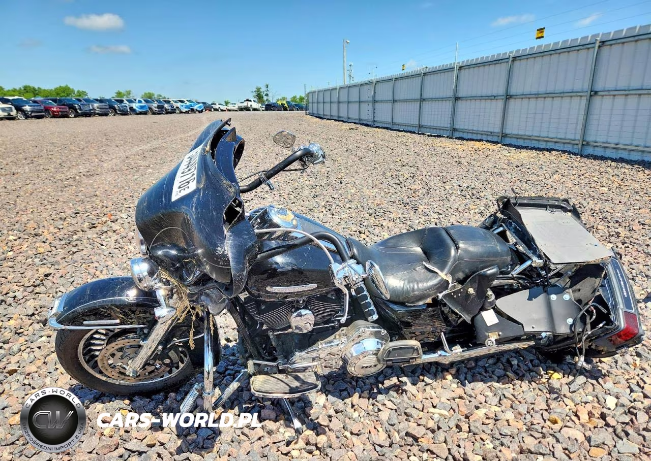 2011 Harley-Davidson Flhtk VIN:1HD1KEM13BB620622 - 3