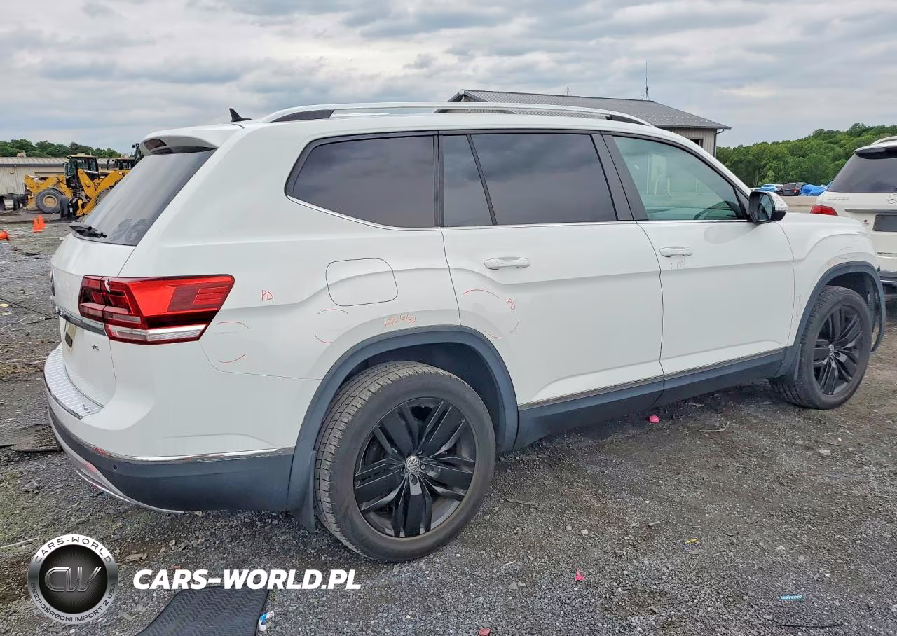 2018 Volkswagen Atlas Sel VIN:1V2ER2CA2JC533784 - 3