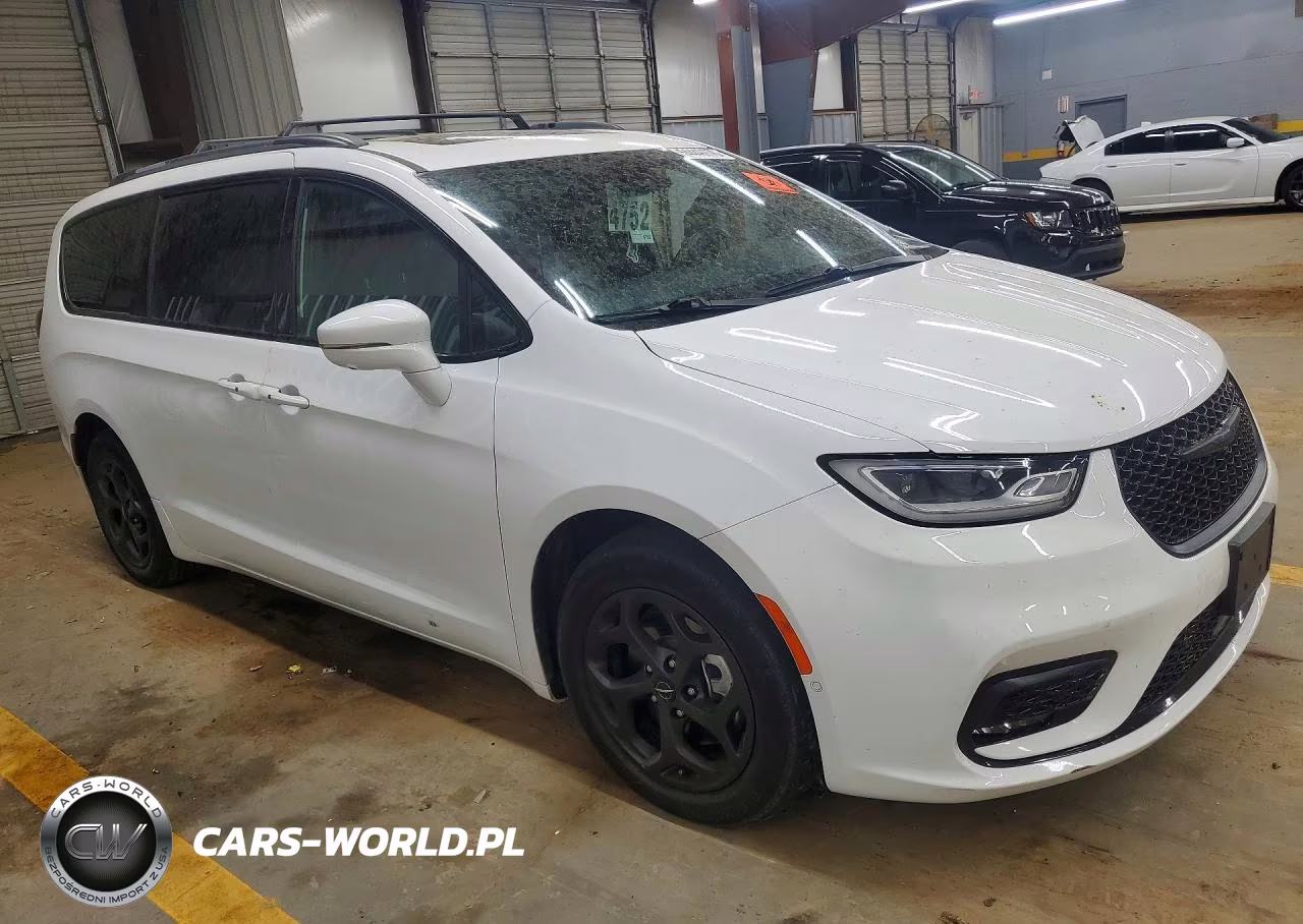 2021 Chrysler Pacifica Hybrid Limited VIN:2C4RC1S75MR526828 - 4
