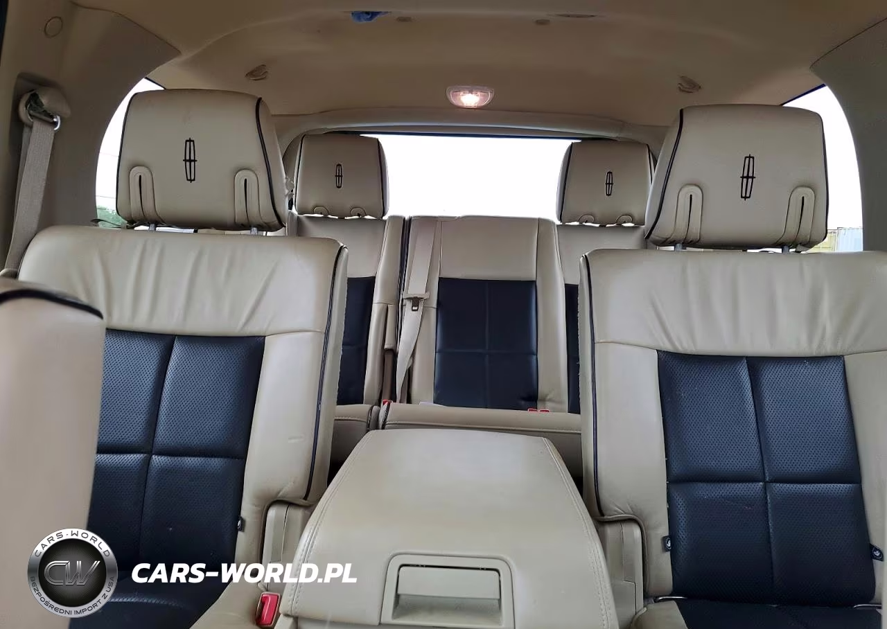 2010 Lincoln Navigator VIN:5LMJJ2J51AEJ01603 - 10