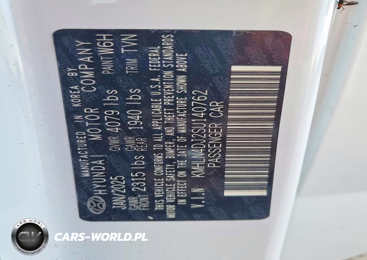 2025 Hyundai Elantra Limited VIN:KMHLN4DJ2SU140762 - 13