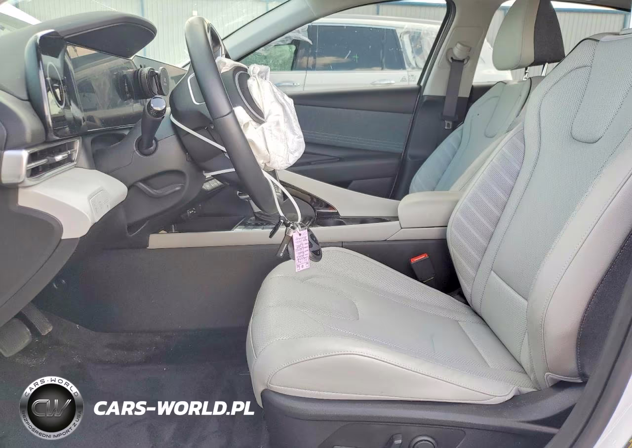 2025 Hyundai Elantra Limited VIN:KMHLN4DJ2SU140762 - 7