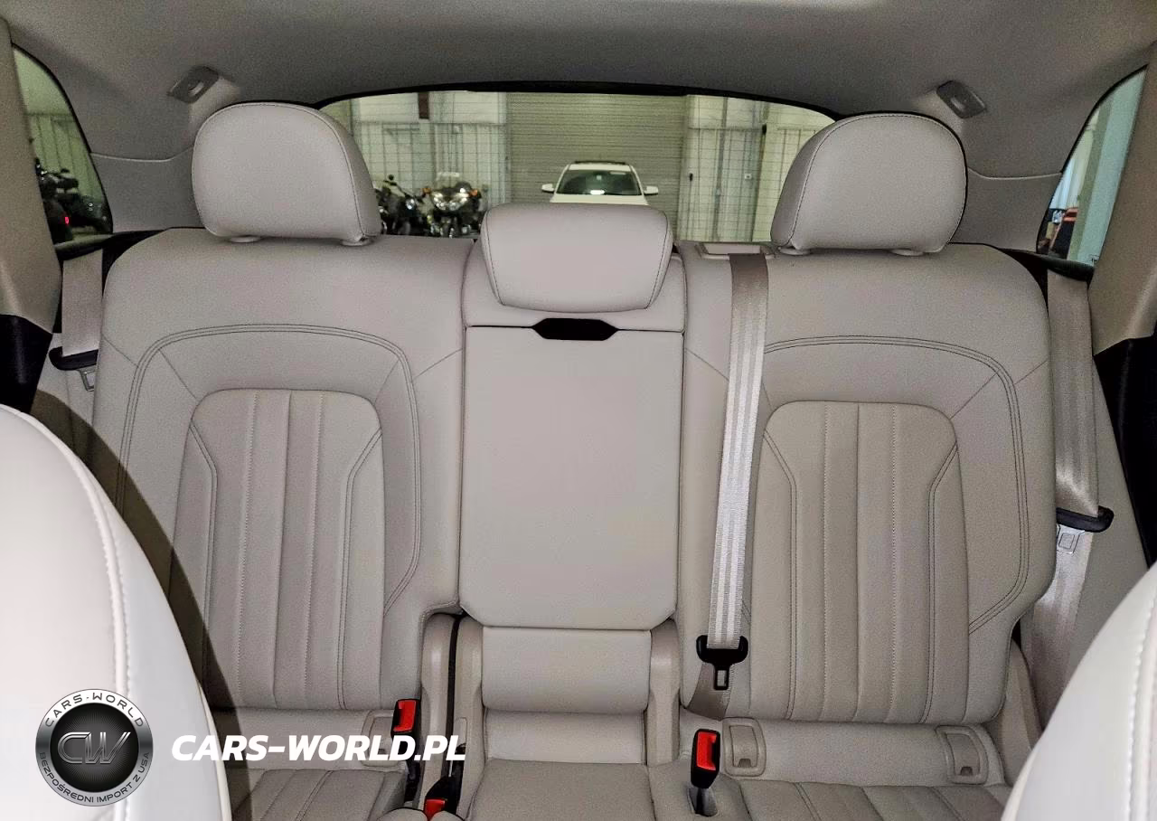 2022 Audi Q5 Premium Plus 45 VIN:WA1EAAFY0N2031714 - 10