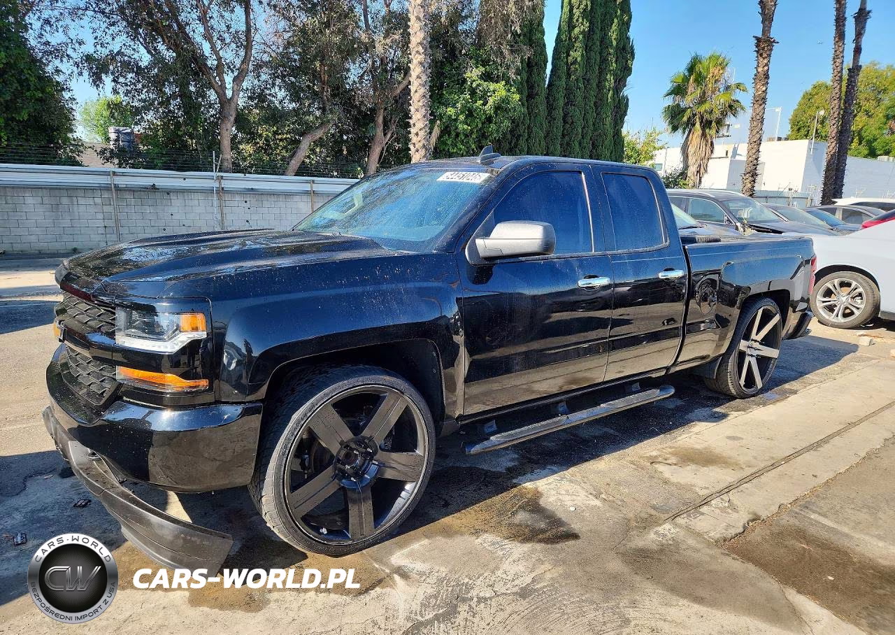 2018 Chevrolet Silverado C1500 Custom
