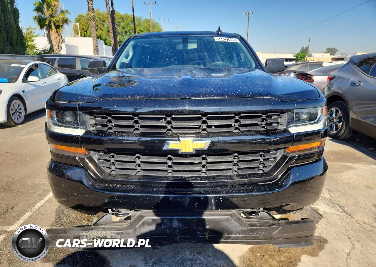 2018 Chevrolet Silverado C1500 Custom VIN:1GCRCPEH0JZ123848 - 5