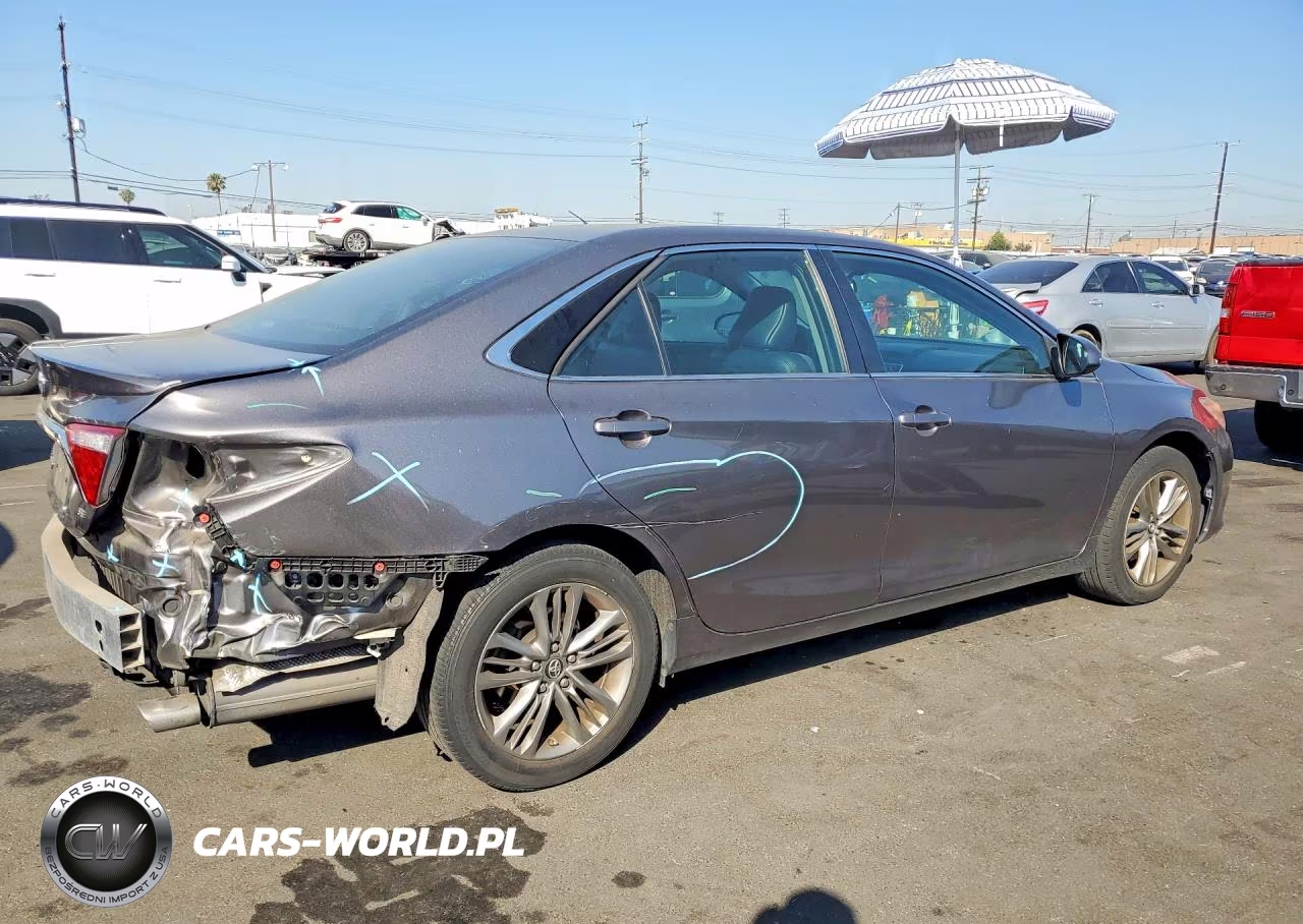 2017 Toyota Camry Se VIN:4T1BF1FK2HU794540 - 3