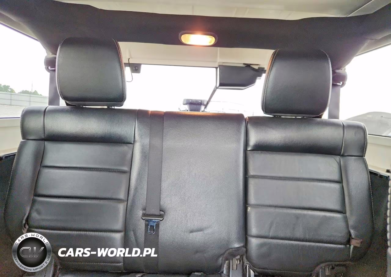 2012 Jeep Wrangler Unlimited Sahara VIN:1C4BJWEG8CL184802 - 10