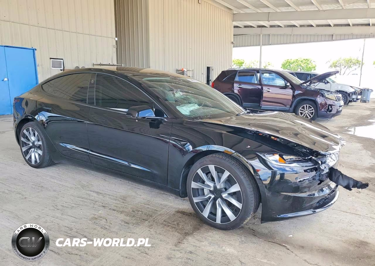 2024 Tesla Model 3 VIN:5YJ3E1EA7RF733571 - 4