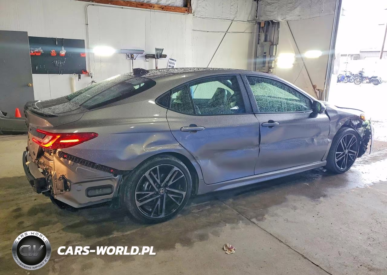 2025 Toyota Camry Xse VIN:4T1DAACK3SU544310 - 3
