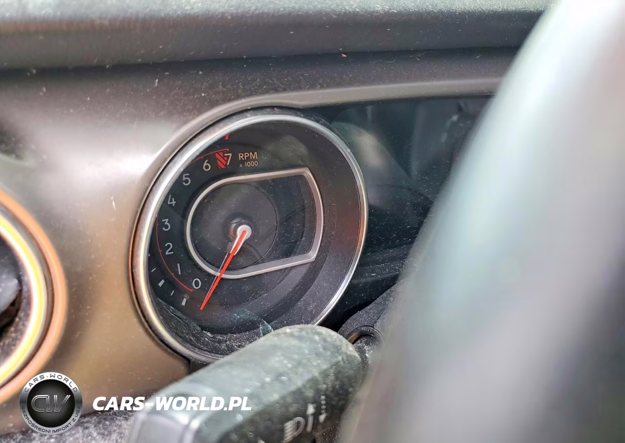 2019 Jeep Wrangler Unlimited Rubicon VIN:1C4HJXFG6KW601040 - 9