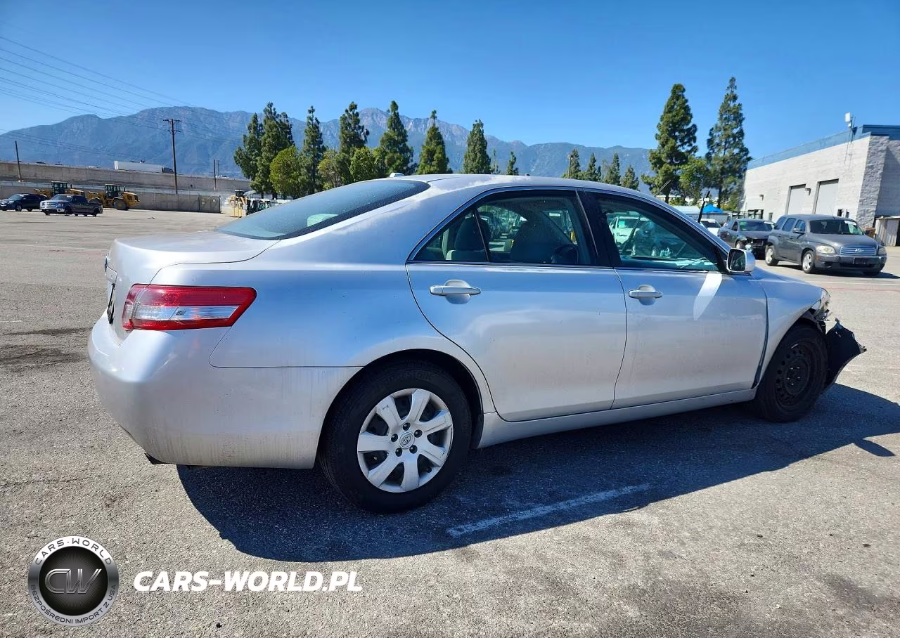2011 Toyota Camry Le VIN:4T4BF3EKXBR198182 - 3