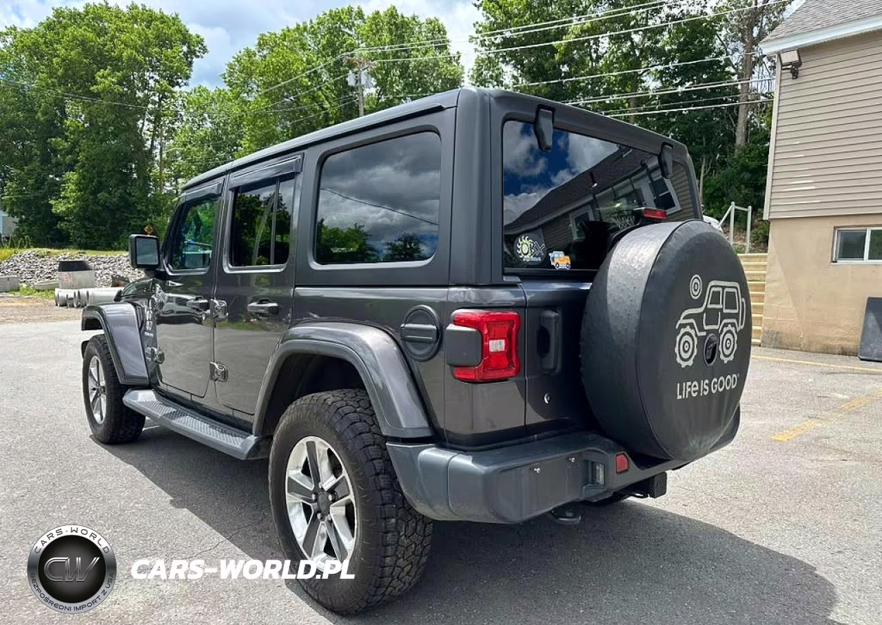 2020 Jeep Wrangler Unlimited Sahara VIN:1C4HJXEGXLW109016 - 2