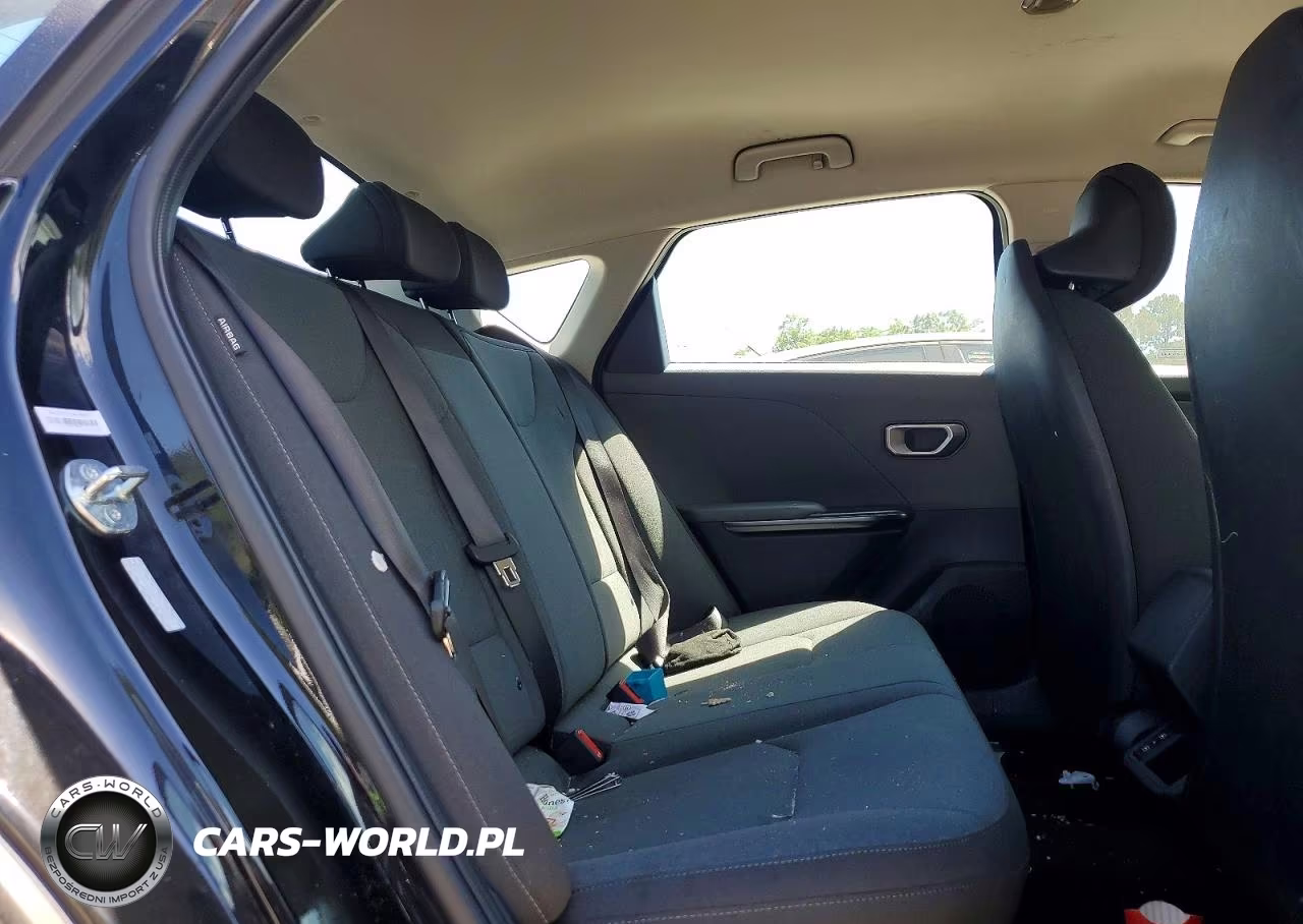 2025 Kia K4 Lxs VIN:3KPFT4DE8SE100968 - 10
