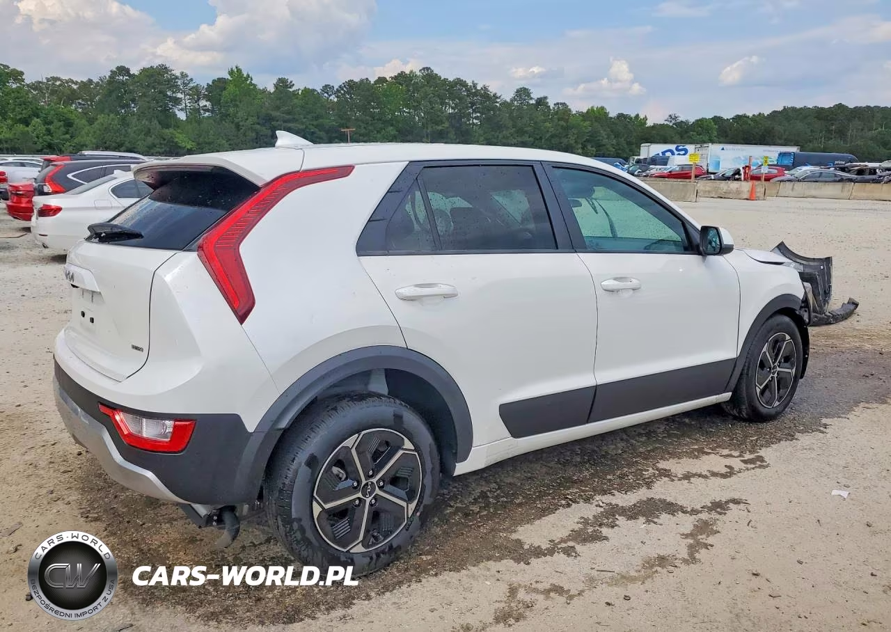2026 Kia Niro Lx VIN:KNDCP3LEXT5324730 - 3