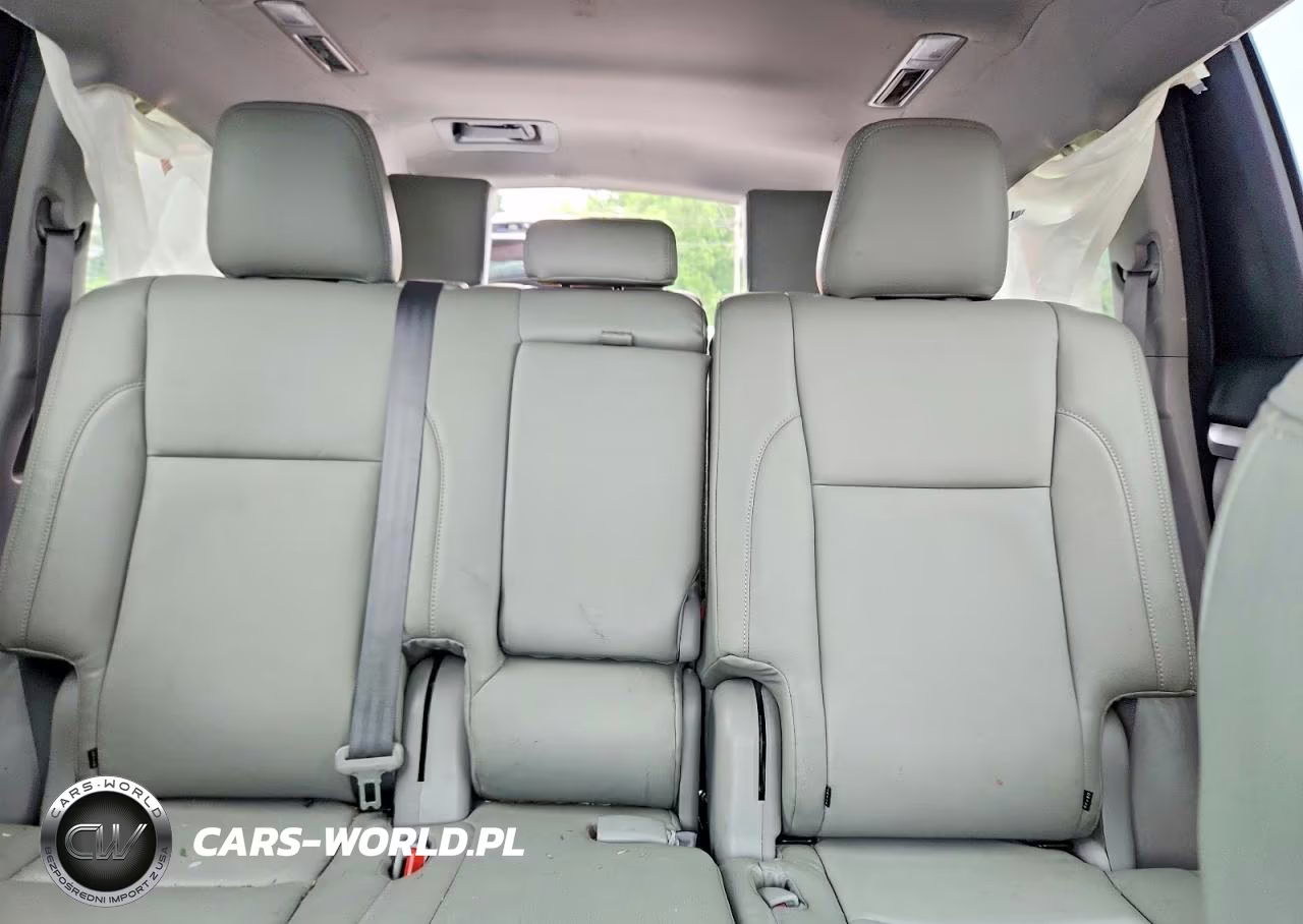 2017 Toyota Highlander Le VIN:5TDZZRFH9HS193949 - 10
