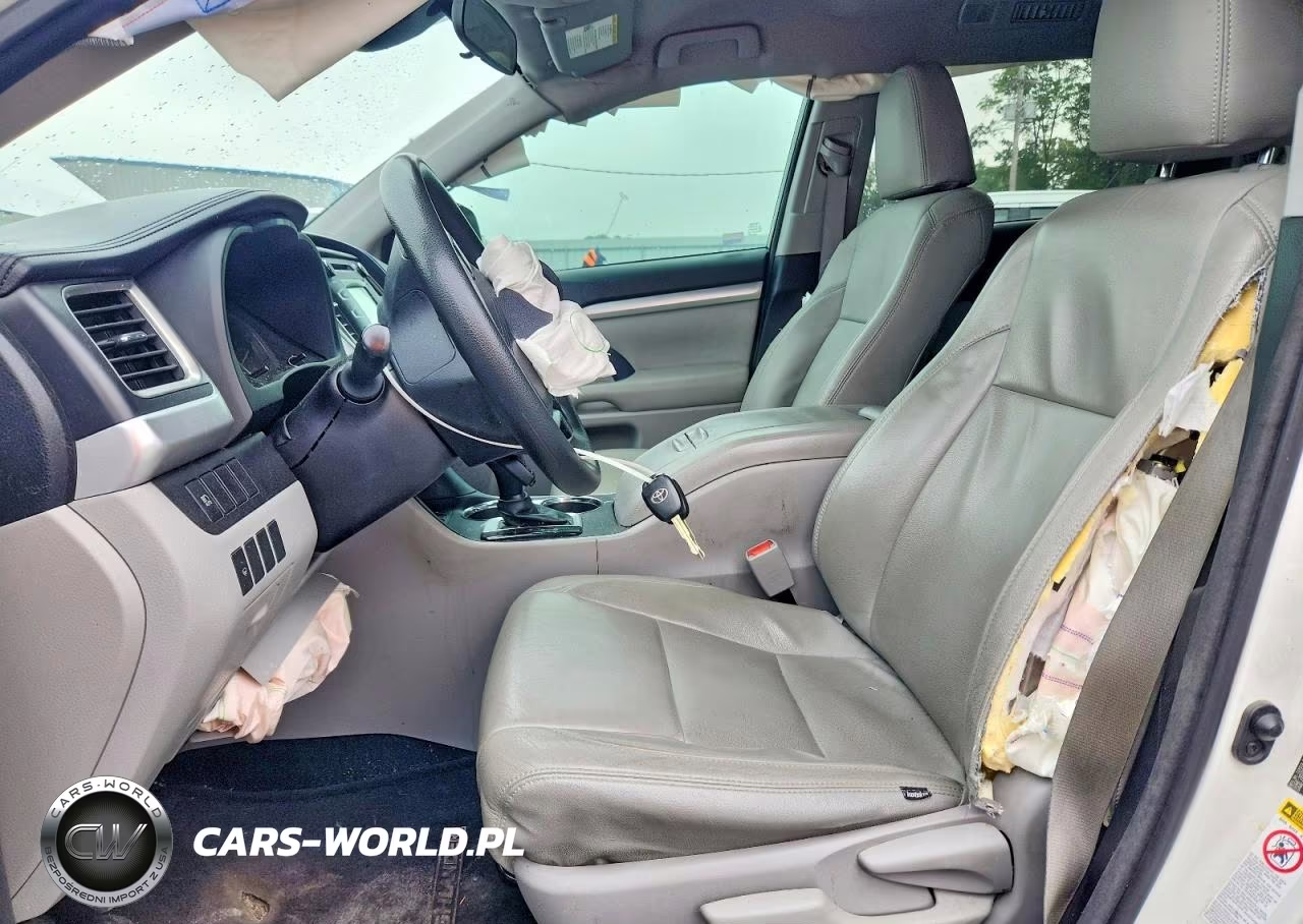 2017 Toyota Highlander Le VIN:5TDZZRFH9HS193949 - 7