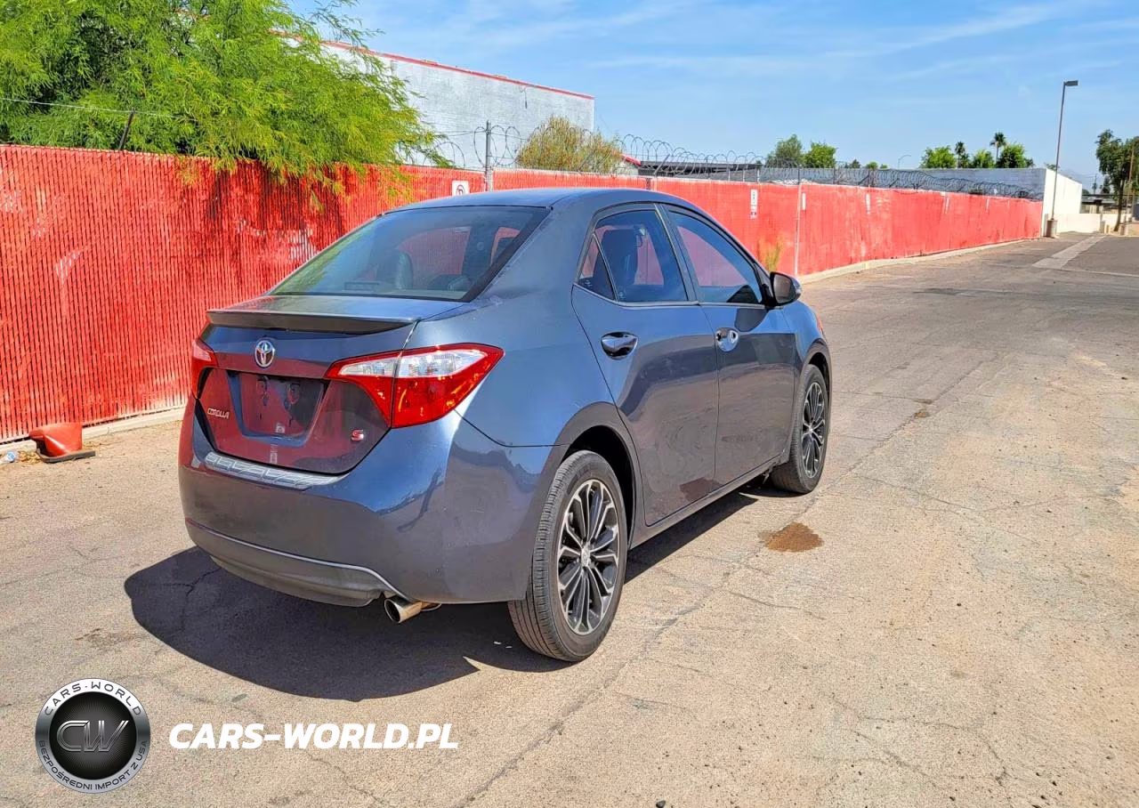 2015 Toyota Corolla S Plus VIN:5YFBURHE6FP316535 - 4