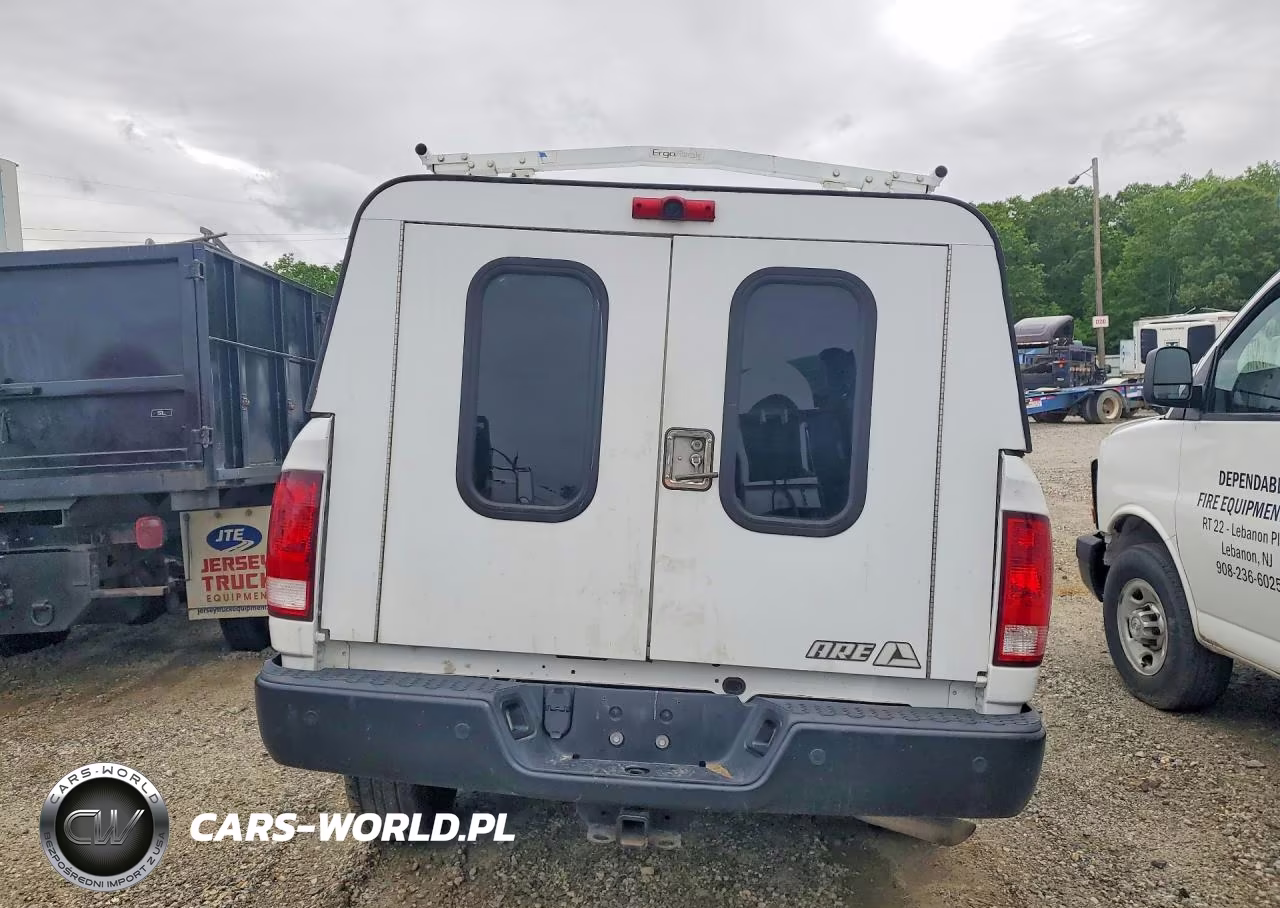 2019 Ram 1500 Classic Tradesman VIN:3C6JR6DG9KG506128 - 6