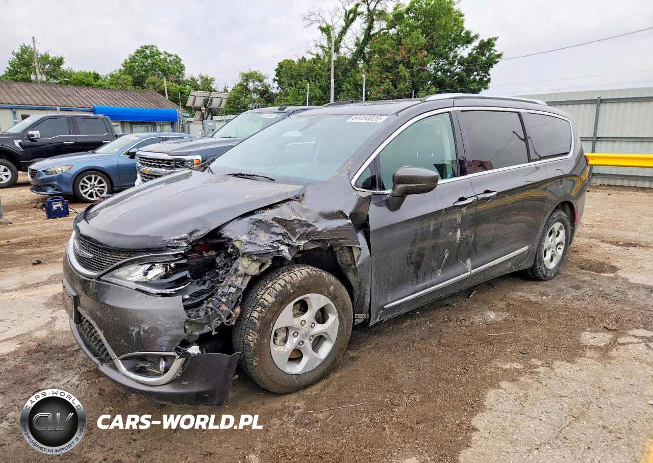 2017 Chrysler Pacifica Touring L Plus – zdjęcie 1 z 14