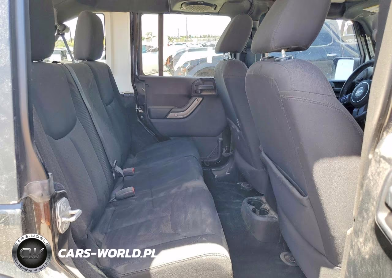 2014 Jeep Wrangler Unlimited Sport VIN:1C4BJWDG5EL263543 - 10