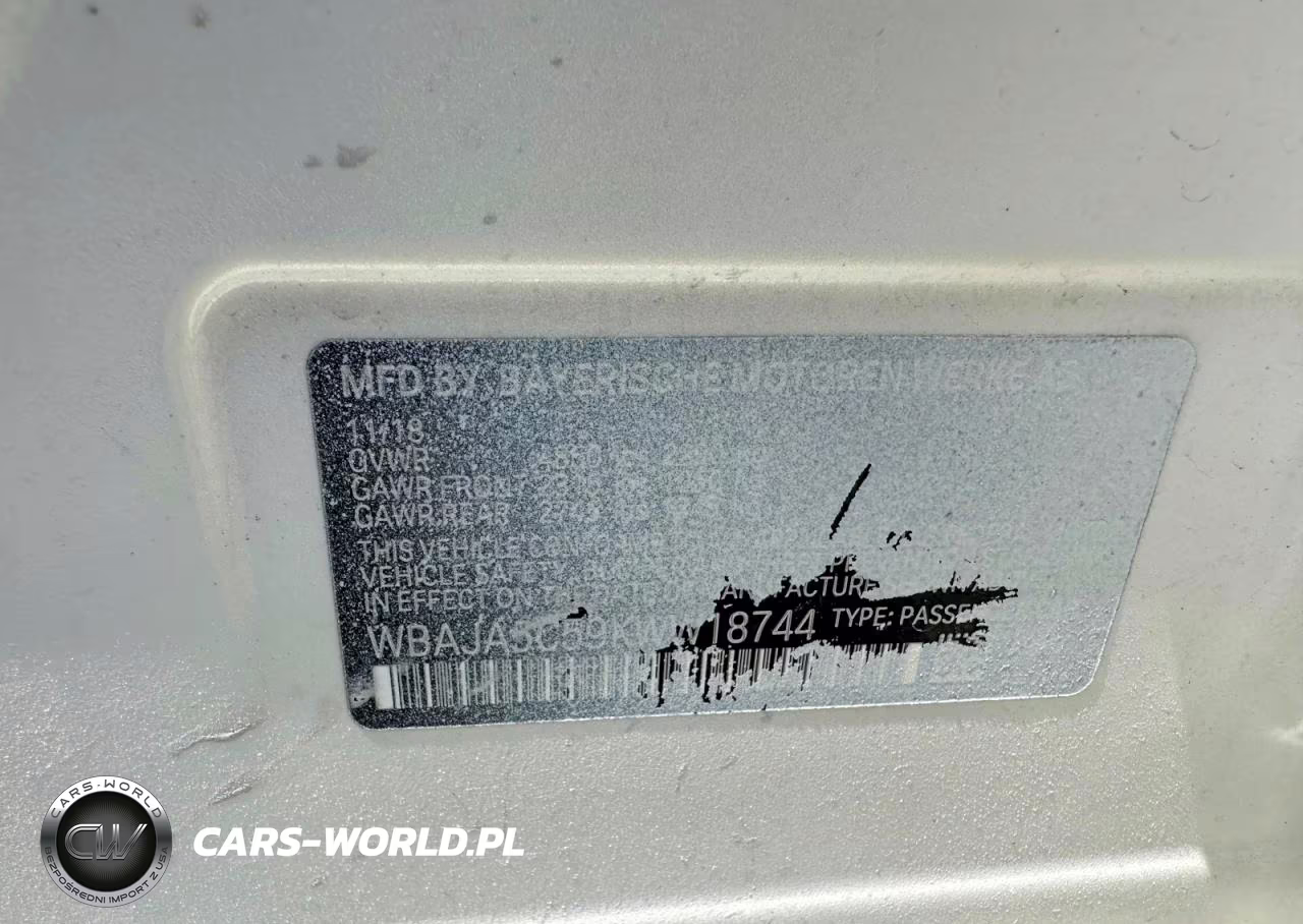 2019 BMW 530 I VIN:WBAJA5C59KWW18744 - 10