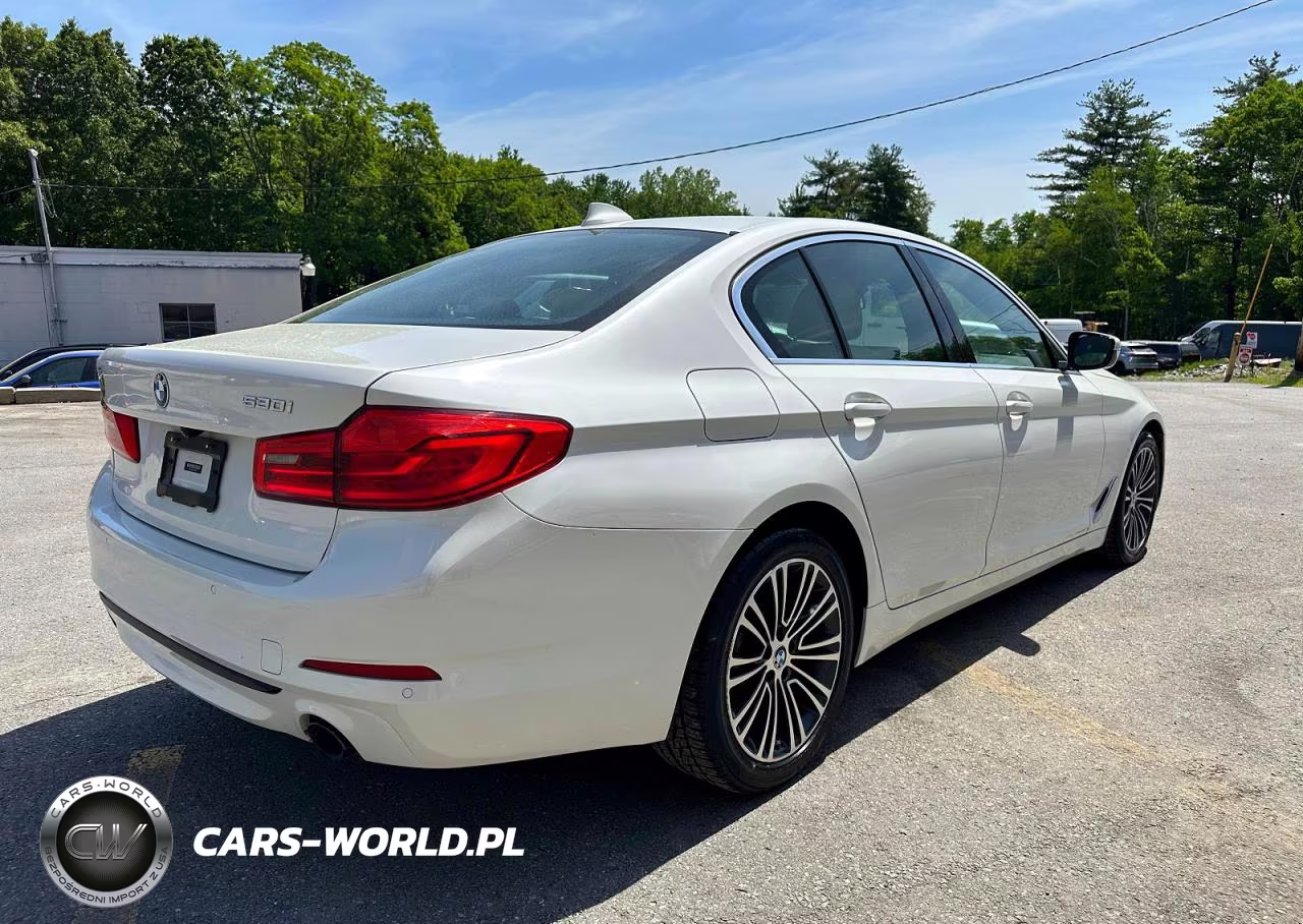 2019 BMW 530 I VIN:WBAJA5C59KWW18744 - 3