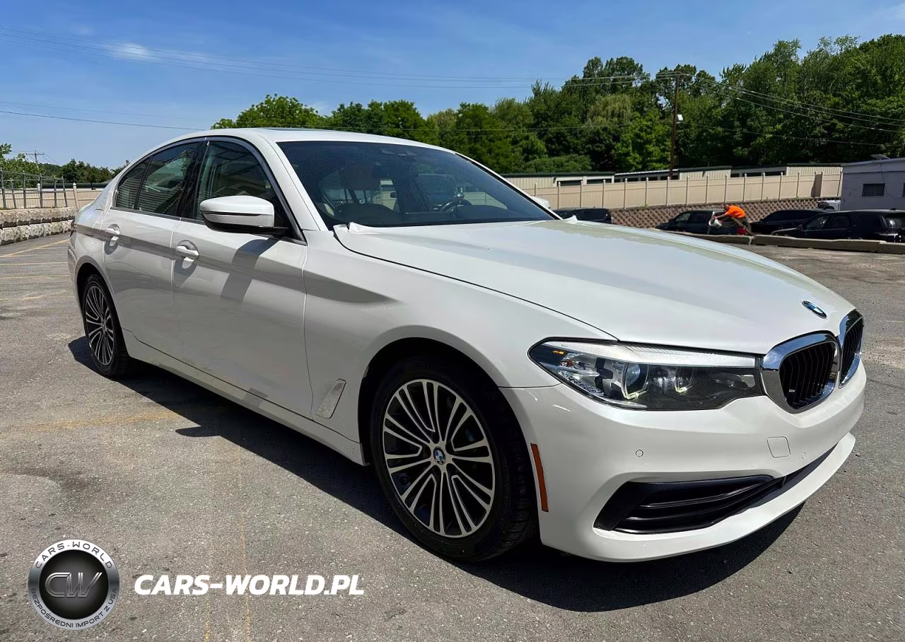2019 BMW 530 I VIN:WBAJA5C59KWW18744 - 4