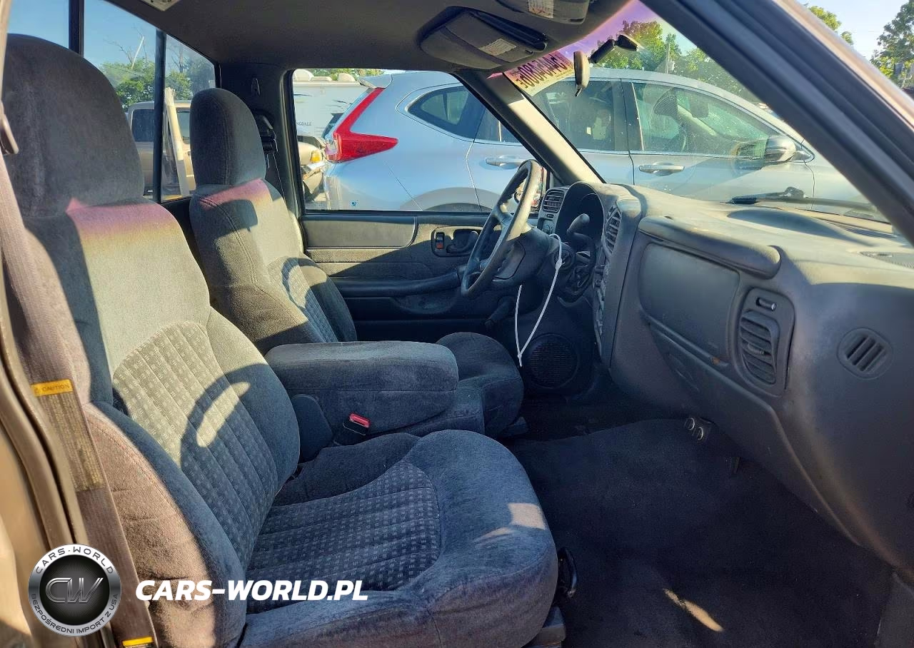 1998 Chevrolet S Truck S10 VIN:1GCCS14X8W8161176 - 10