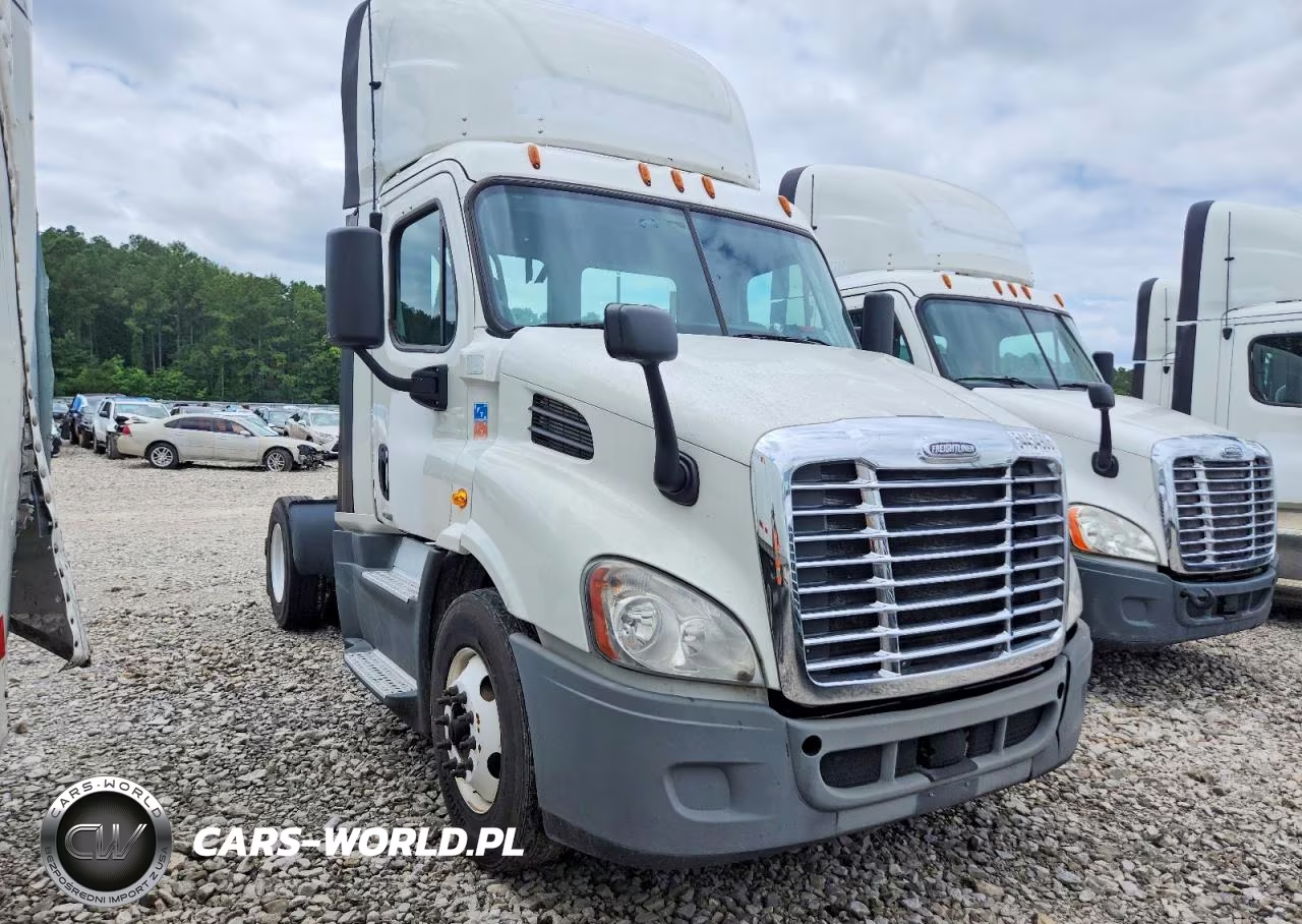 2017 Freightliner Cascadia 1 - Semi Truck