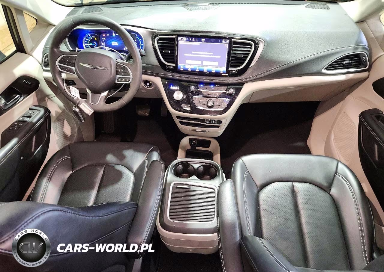 2023 Chrysler Pacifica Hybrid Touring L VIN:2C4RC1L73PR611640 - 8