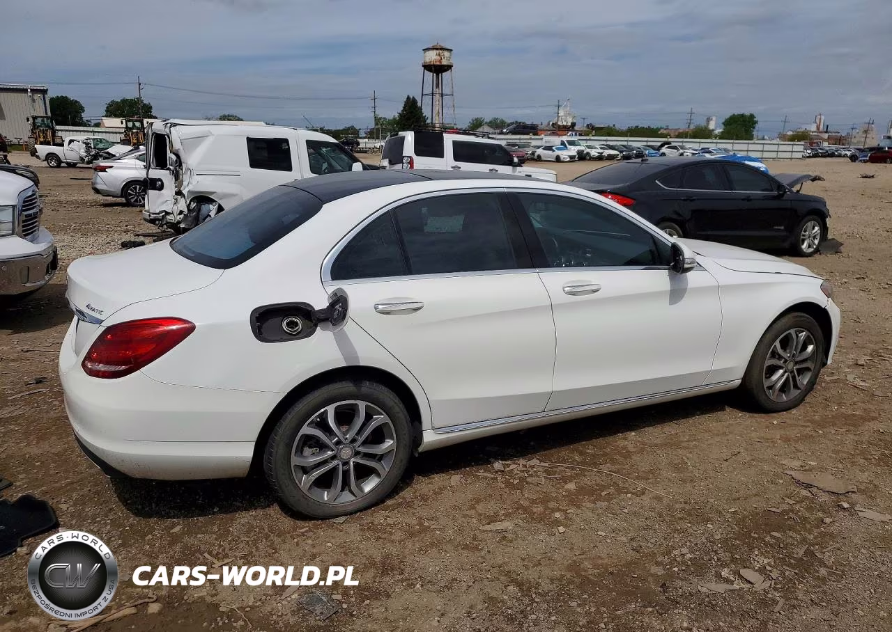 2015 Mercedes-Benz C 300 4Matic VIN:55SWF4KB3FU035669 - 3