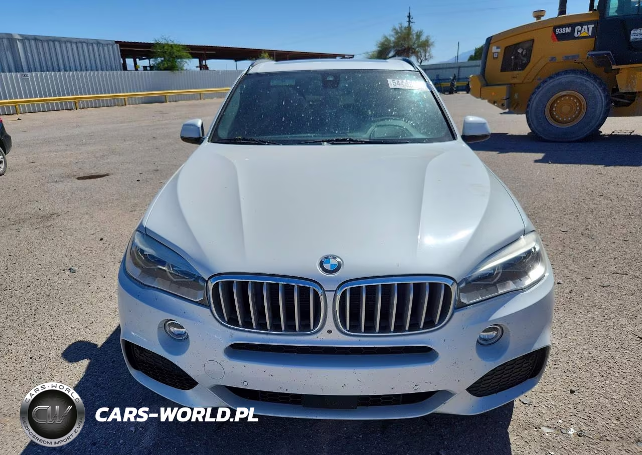 2018 BMW X5 xDrive50I VIN:5UXKR6C50J0U14212 - 5