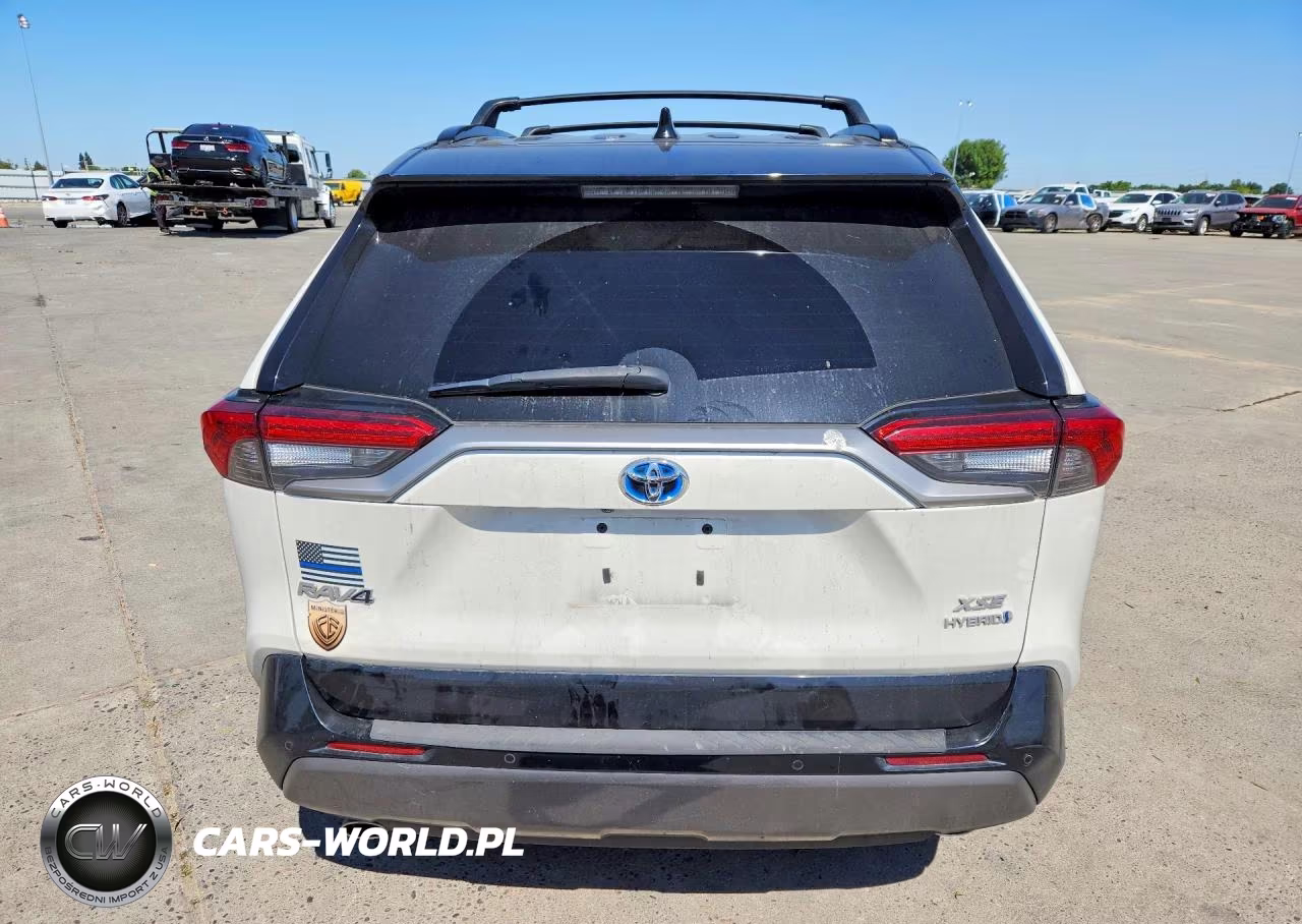 2020 Toyota Rav4 Xse VIN:2T3EWRFV6LW055483 - 6