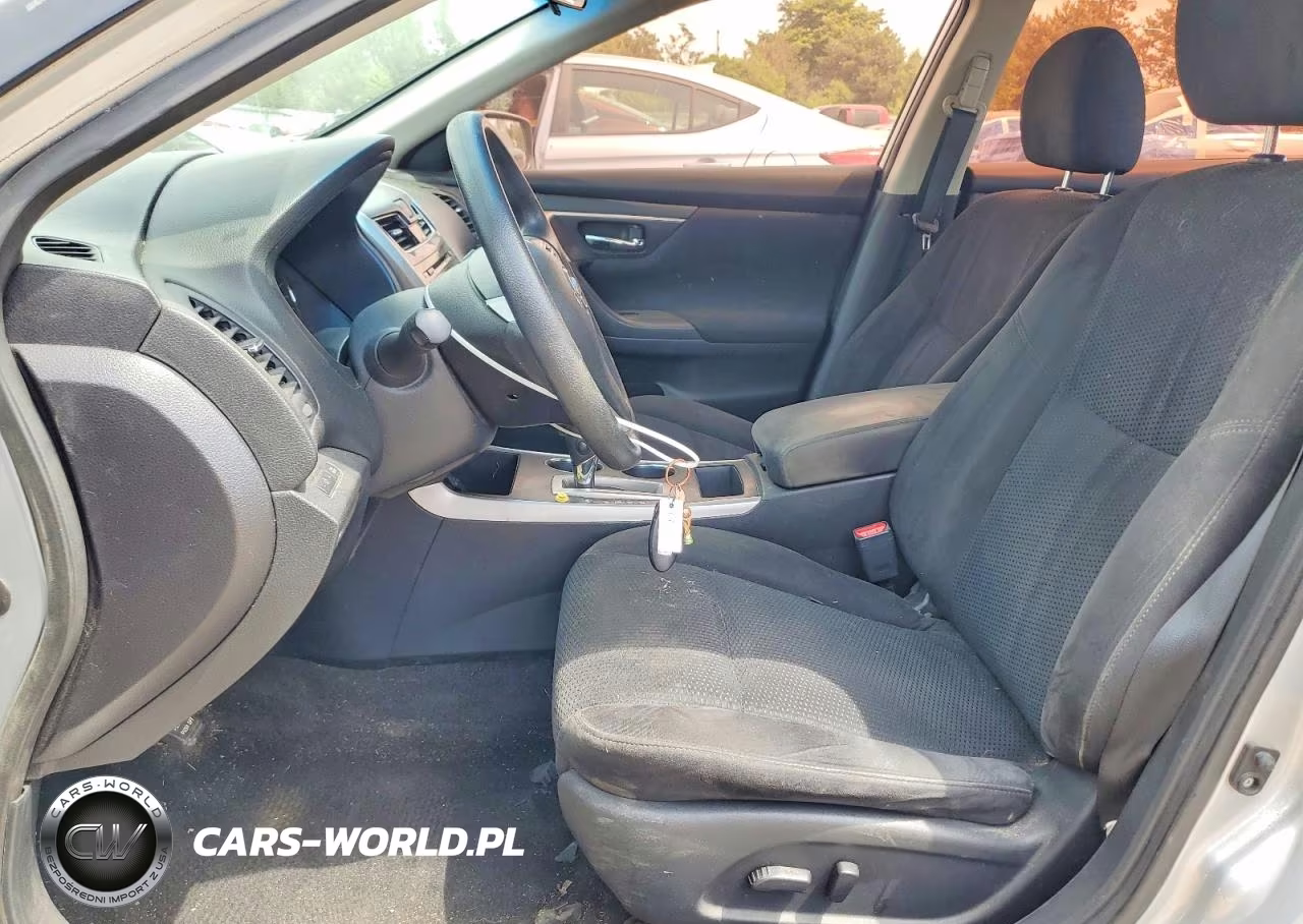 2015 Nissan Altima 2.5 S VIN:1N4AL3AP2FN329924 - 7