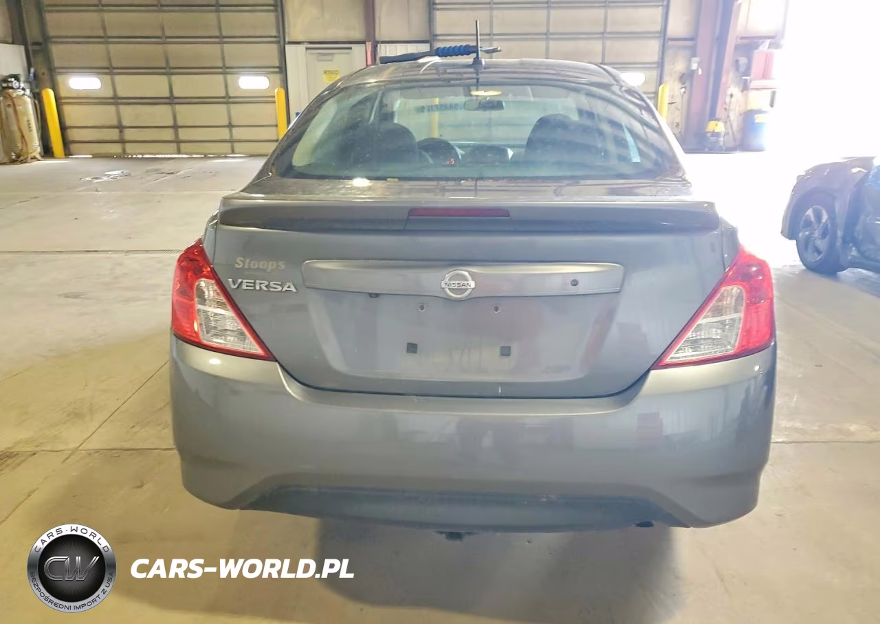 2018 Nissan Versa S Plus VIN:3N1CN7AP6JL881670 - 6
