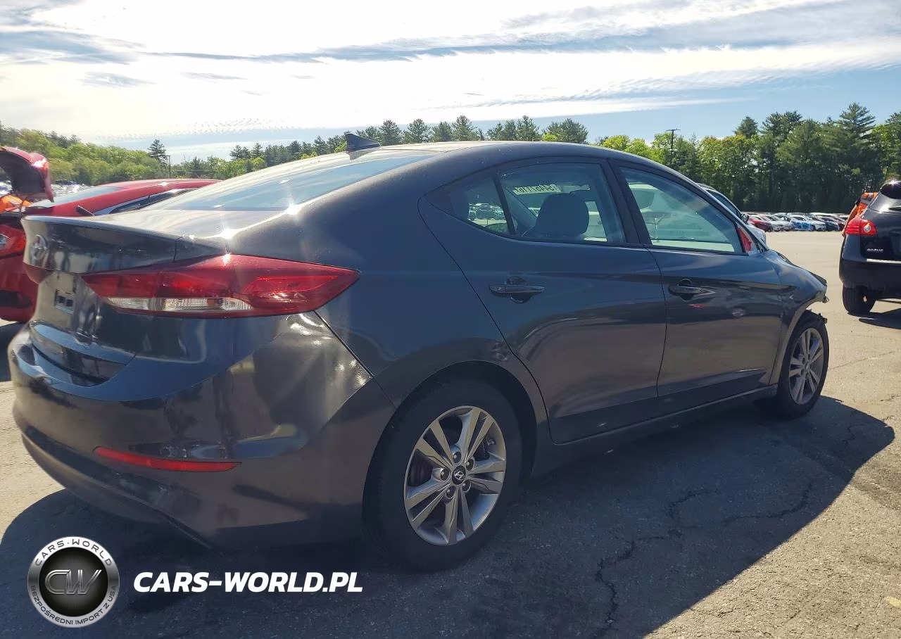 2017 Hyundai Elantra Se VIN:5NPD84LF8HH027365 - 3