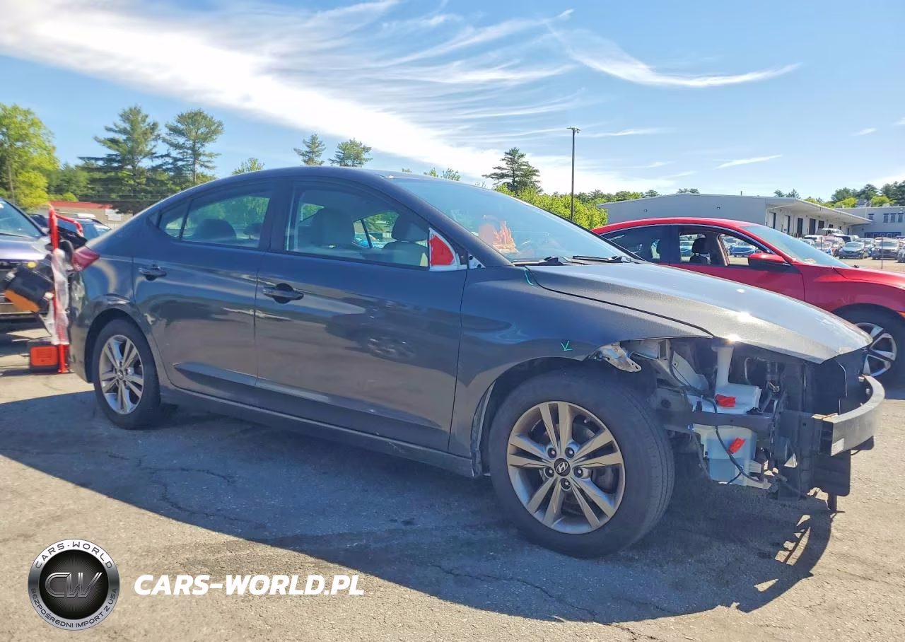 2017 Hyundai Elantra Se VIN:5NPD84LF8HH027365 - 4
