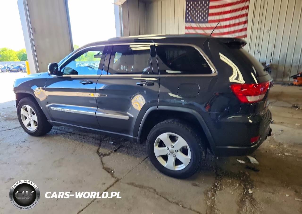 2011 Jeep Grand Cherokee Laredo VIN:1J4RR4GG8BC573912 - 2