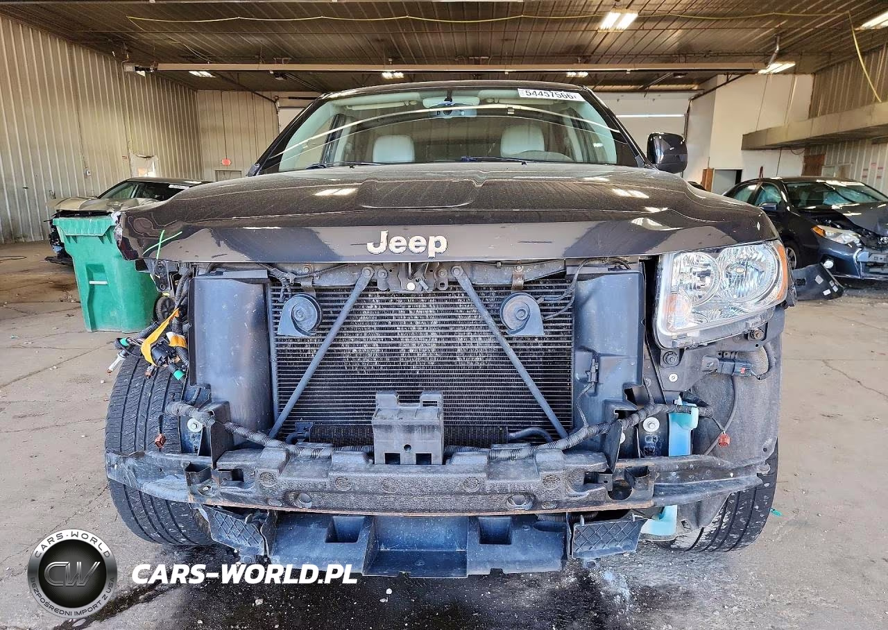 2011 Jeep Grand Cherokee Laredo VIN:1J4RR4GG8BC573912 - 5