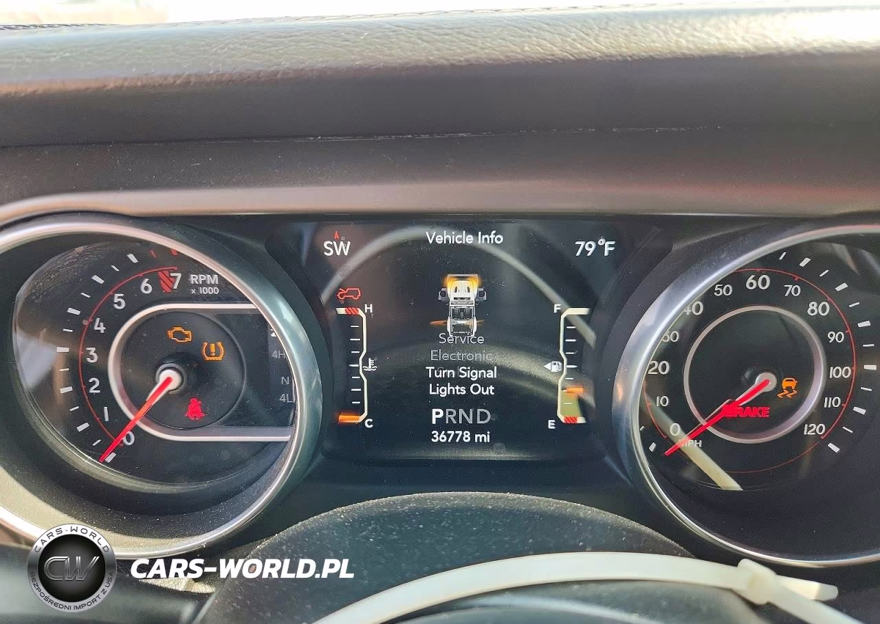 2018 Jeep Wrangler Unlimited Rubicon VIN:1C4HJXFG4JW260462 - 9