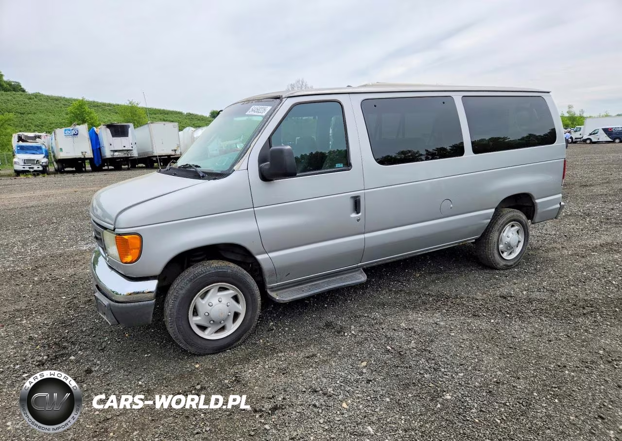 2005 Ford Econoline E350 Super Duty Wagon