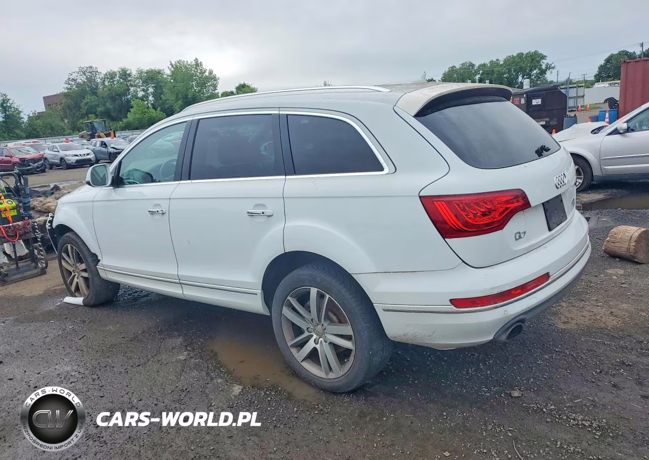 2015 Audi Q7 Premium Plus VIN:WA1LGAFE8FD012877 - 2