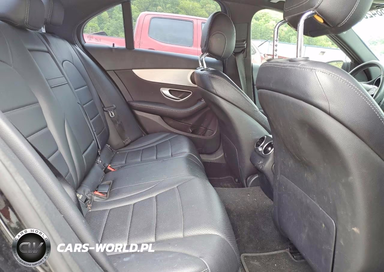2018 Mercedes-Benz C 300 4Matic VIN:55SWF4KBXJU252824 - 10