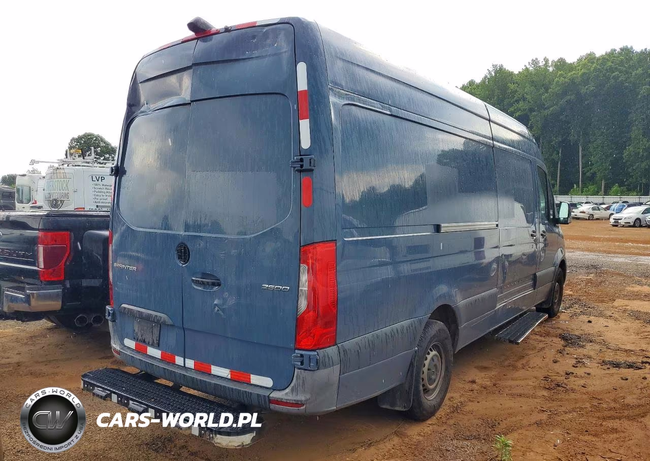 2021 Mercedes-Benz Sprinter 2500 VIN:W1Y40CHY9MT070934 - 3