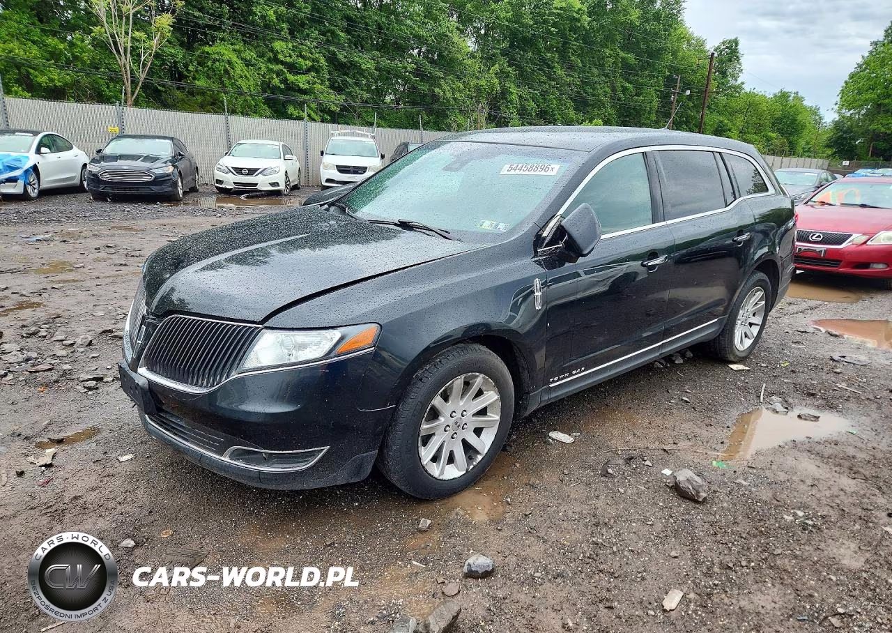 2015 Lincoln Mkt – zdjęcie 1 z 13