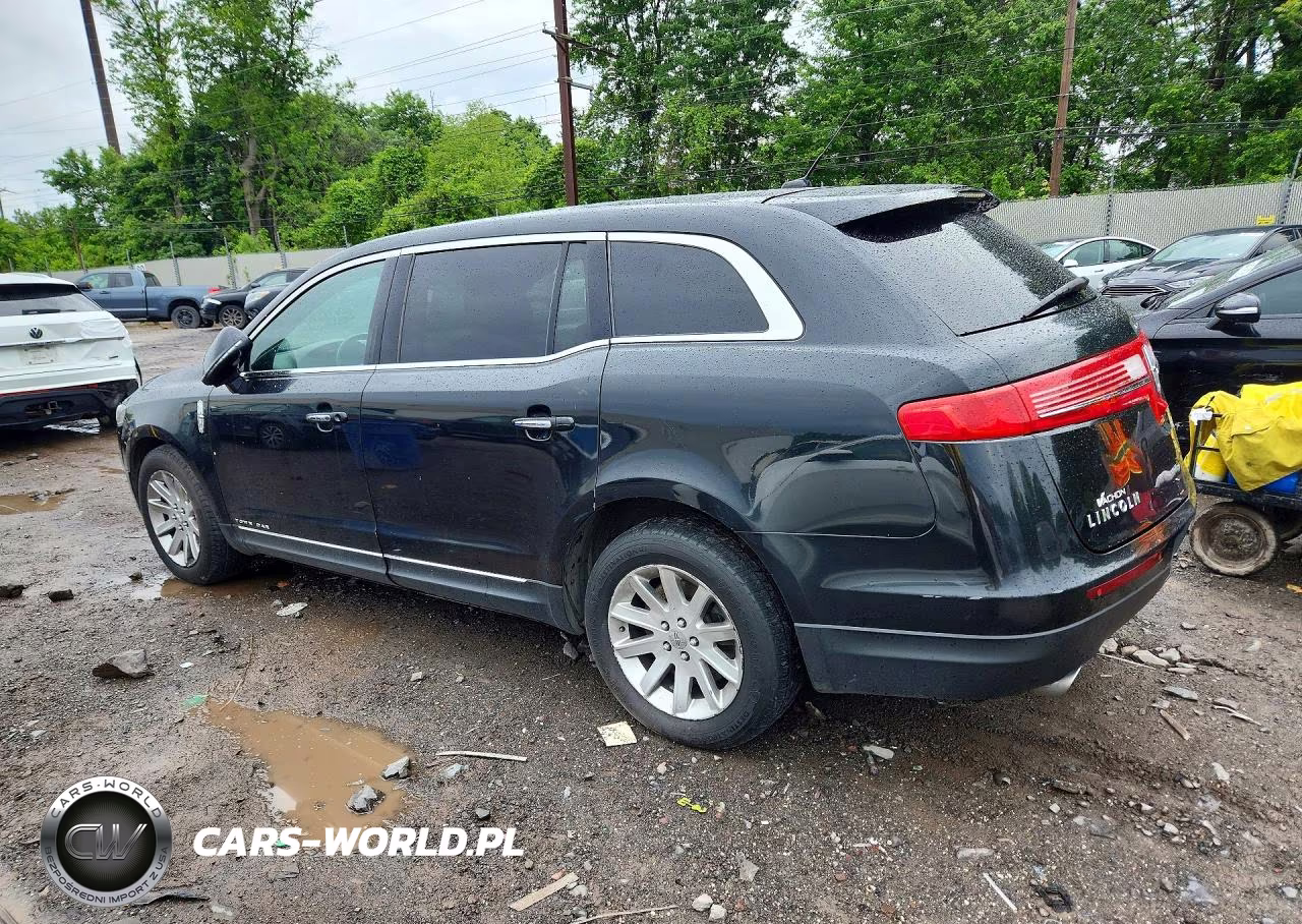 2015 Lincoln Mkt VIN:2LMHJ5NKXFBL00918 - 2