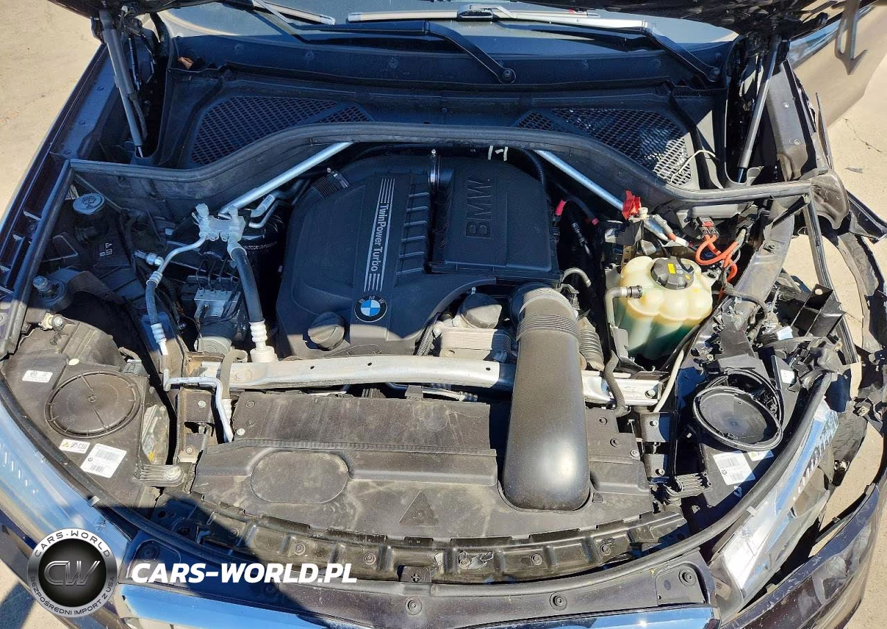 2018 BMW X5 xDrive35I VIN:5UXKR0C51J0X99082 - 11