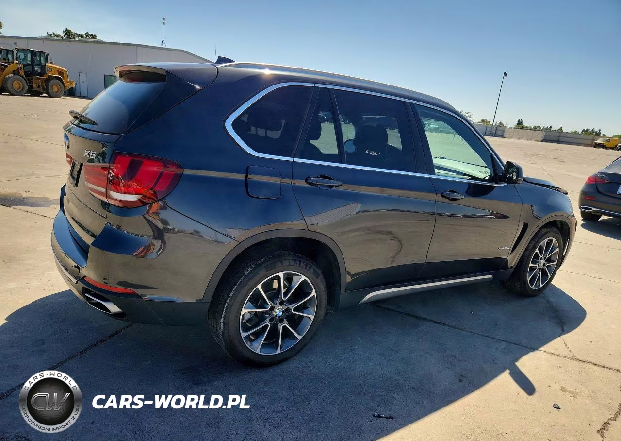 2018 BMW X5 xDrive35I VIN:5UXKR0C51J0X99082 - 3